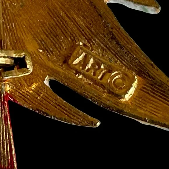 Vintage Signed ART Arthur Pepper White Enamel Christmas Tree Brooch - Picture 3 of 3